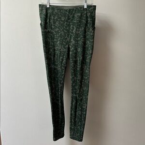 Cabi Medium Marathon Leggins